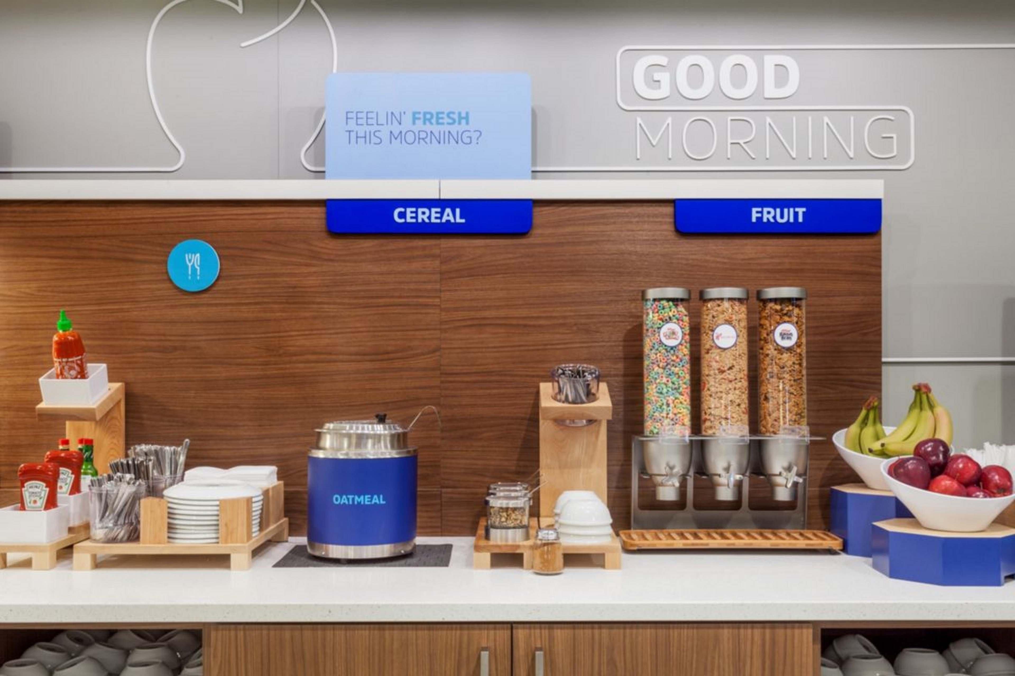 Holiday Inn Express & Suites Salisbury By Ihg Bagian luar foto