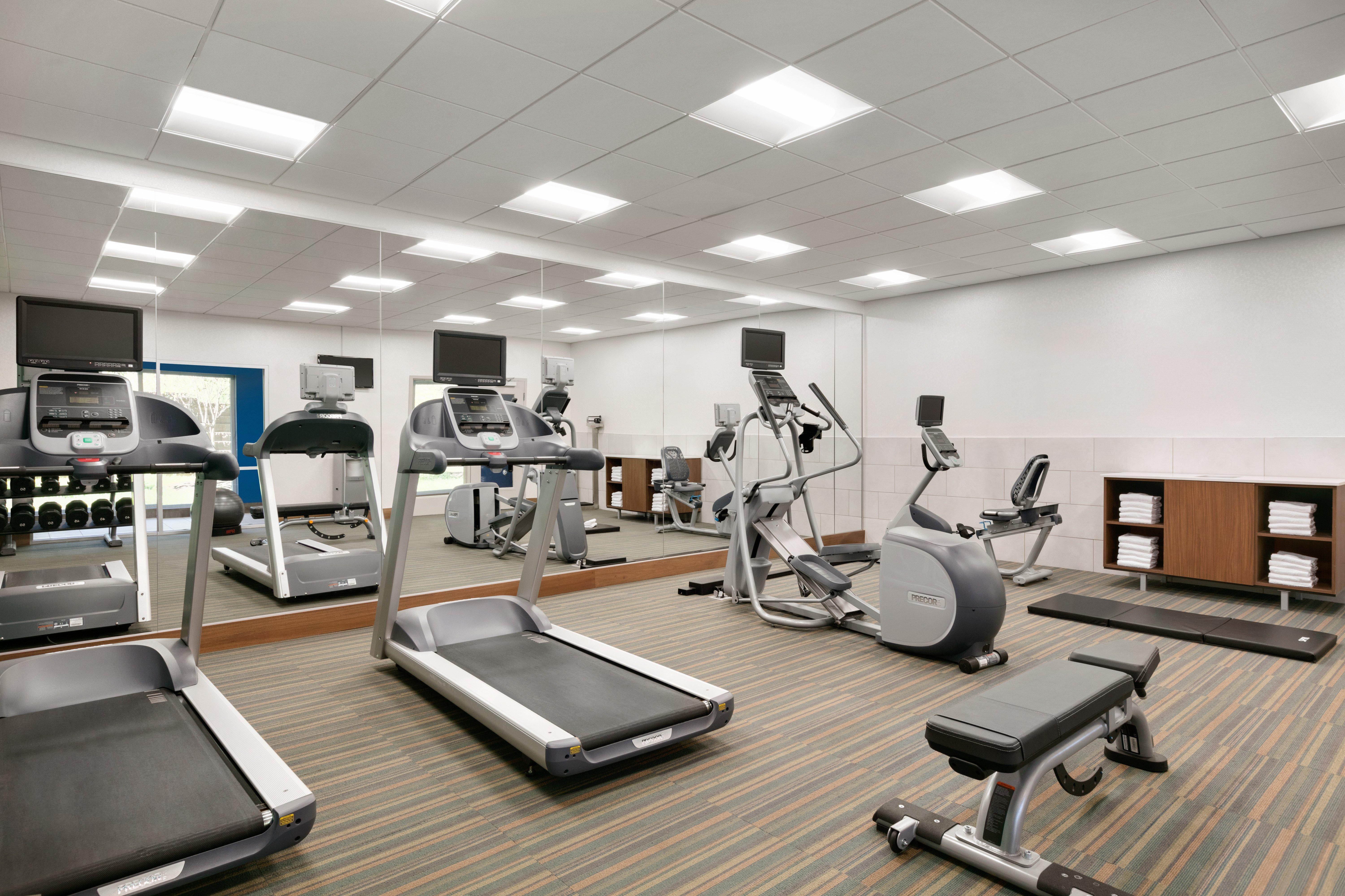 Holiday Inn Express & Suites Salisbury By Ihg Bagian luar foto