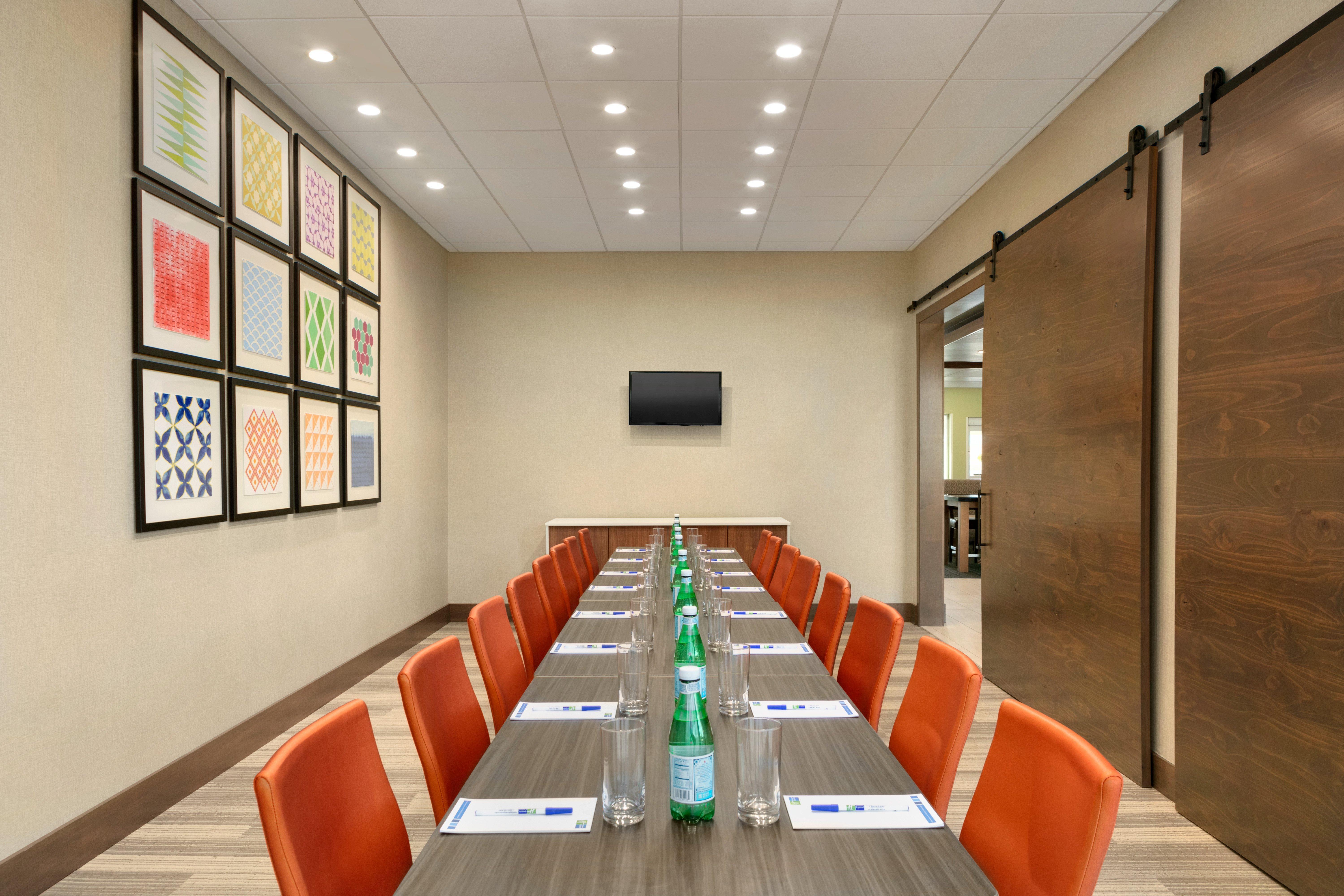 Holiday Inn Express & Suites Salisbury By Ihg Bagian luar foto