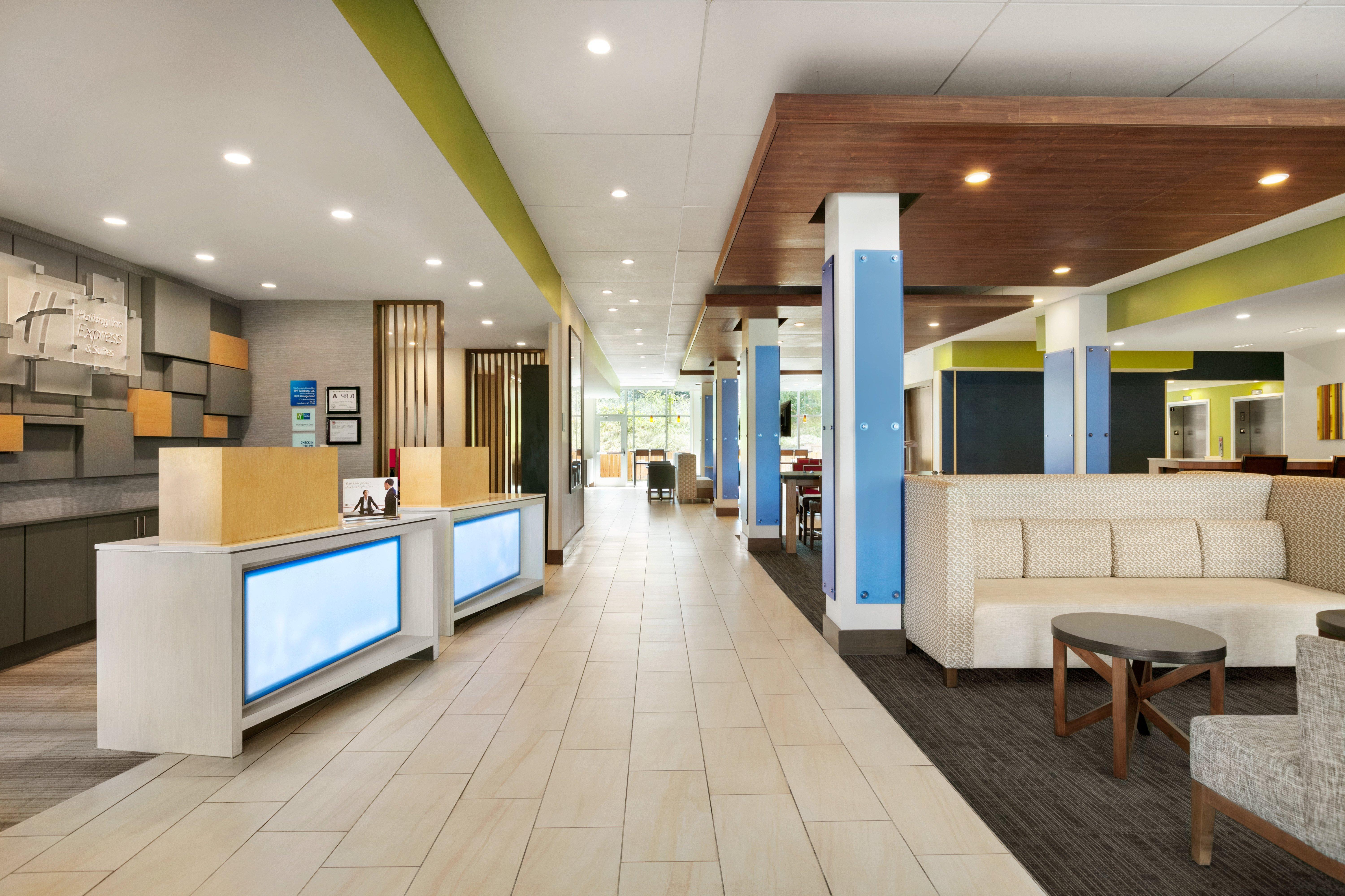 Holiday Inn Express & Suites Salisbury By Ihg Bagian luar foto