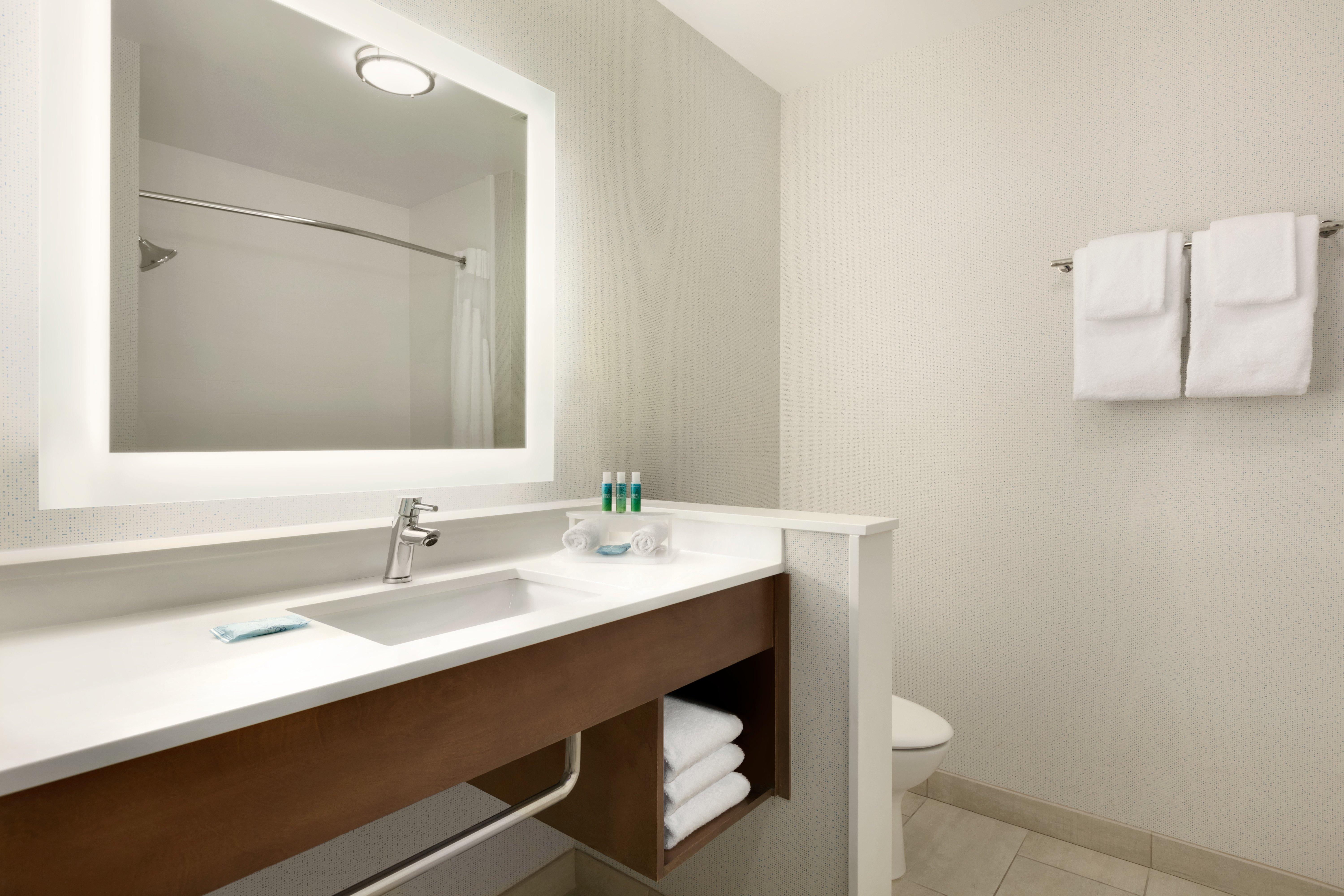 Holiday Inn Express & Suites Salisbury By Ihg Bagian luar foto