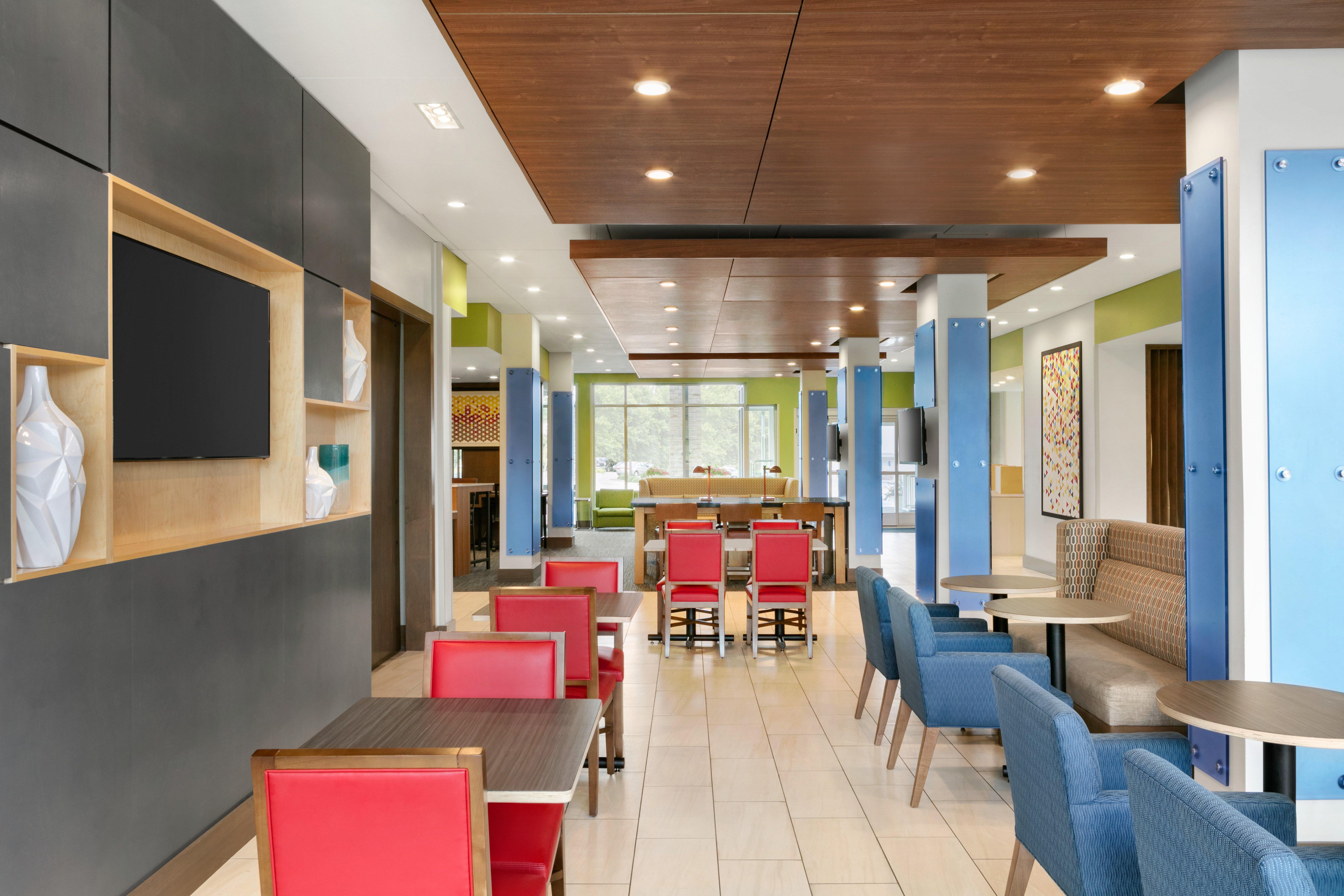 Holiday Inn Express & Suites Salisbury By Ihg Bagian luar foto