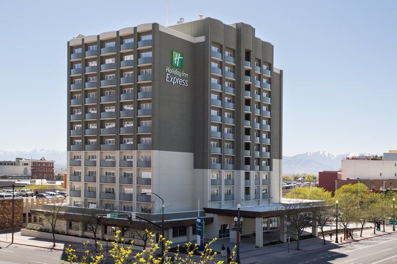 Holiday Inn Express & Suites Salisbury By Ihg Bagian luar foto