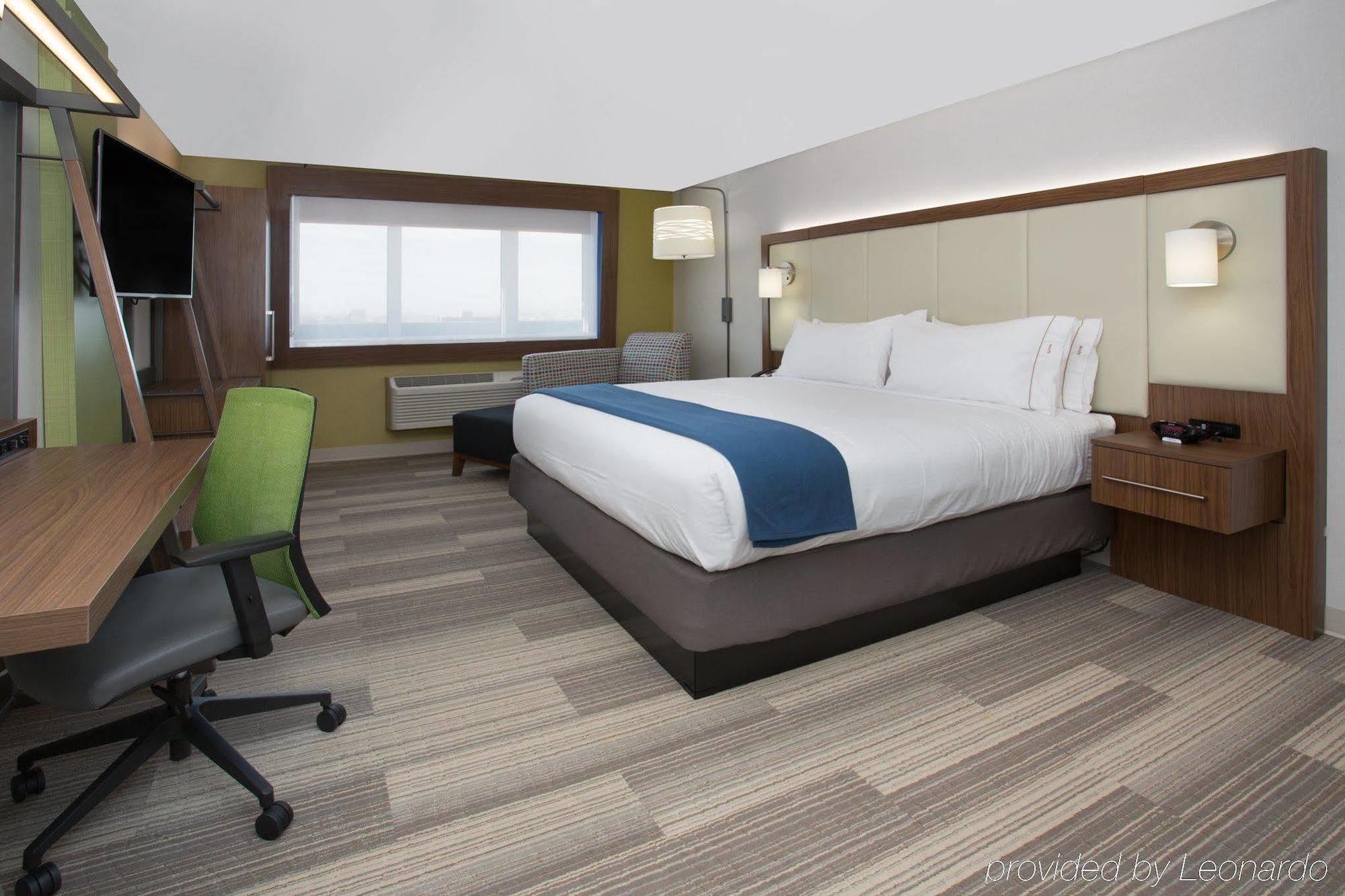 Holiday Inn Express & Suites Salisbury By Ihg Bagian luar foto