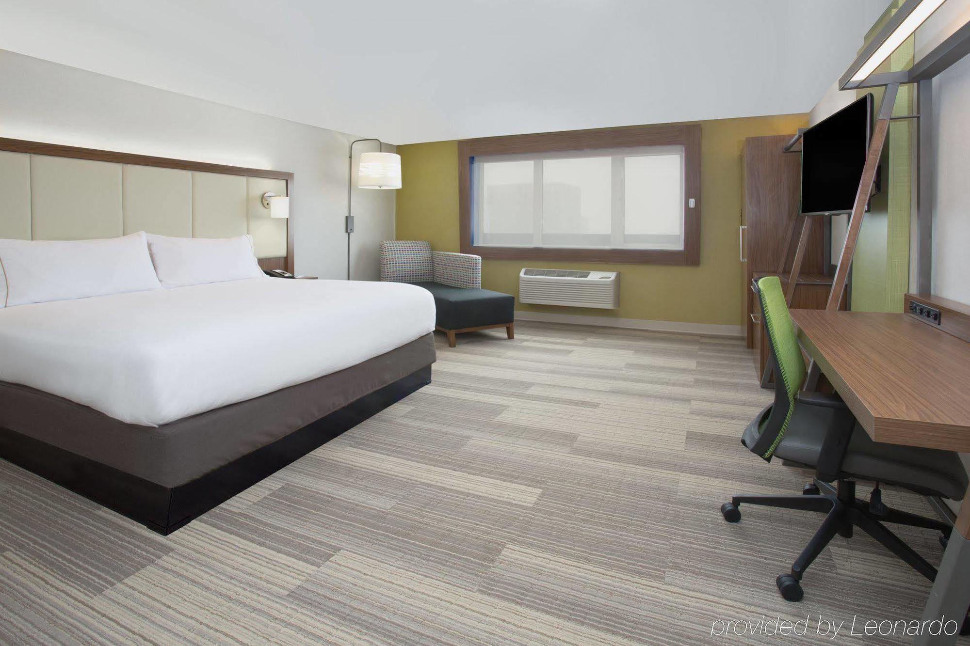 Holiday Inn Express & Suites Salisbury By Ihg Bagian luar foto